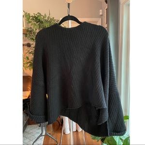 ❗️SOLD❗️Free People Sweater